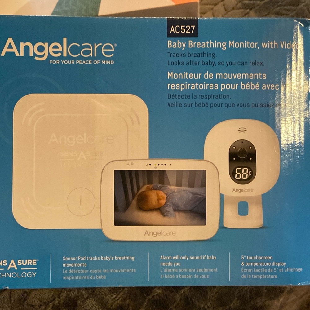 Angelcare Baby Breathing Monitor, with Video. AC527